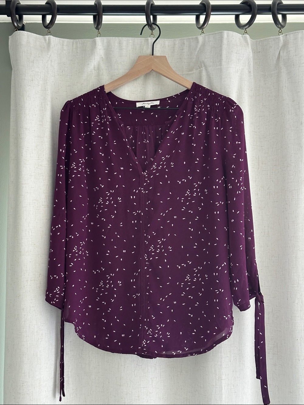 Monday Fun Plum Colored Speckled Print Blouse Women’s Small 3/4 Sleeve Tie